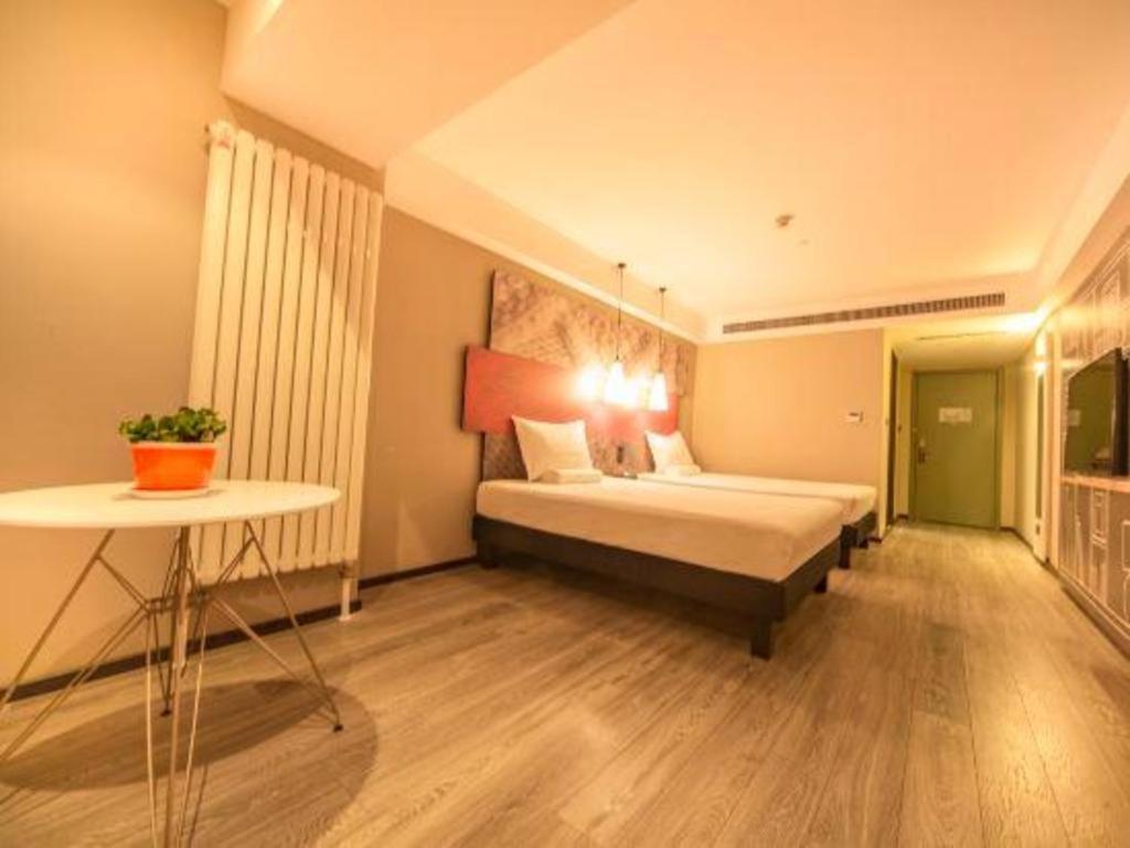 Hotel Ibis Shenyang North Station Exterior foto