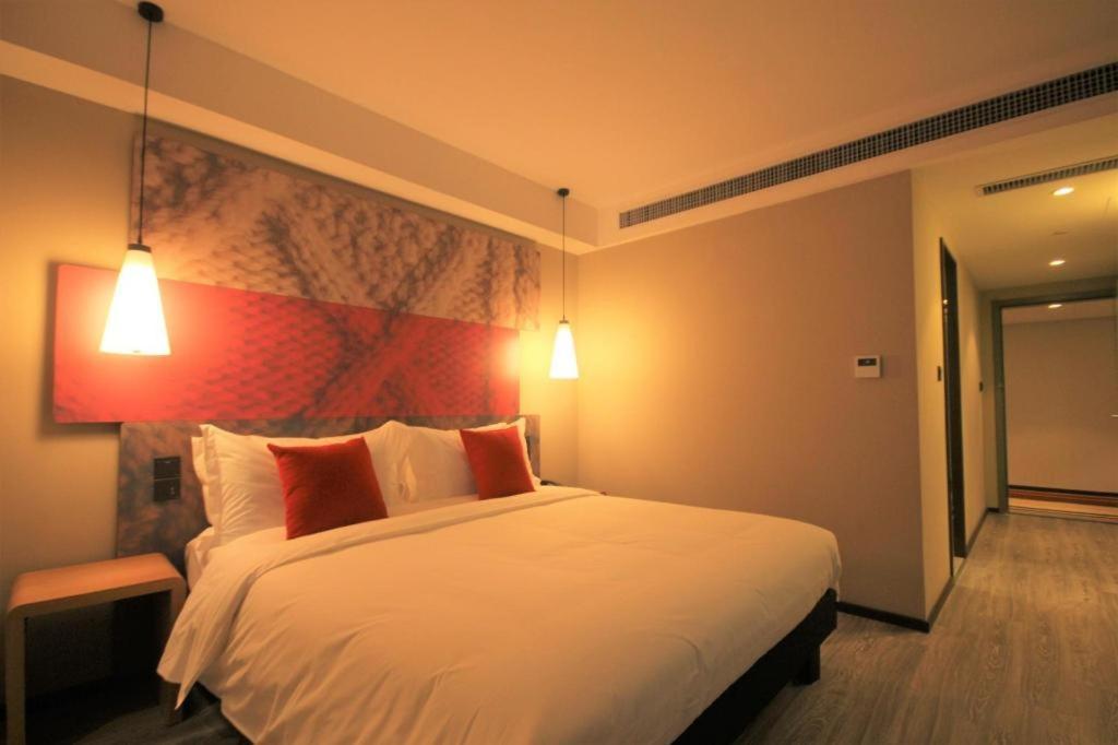 Hotel Ibis Shenyang North Station Exterior foto