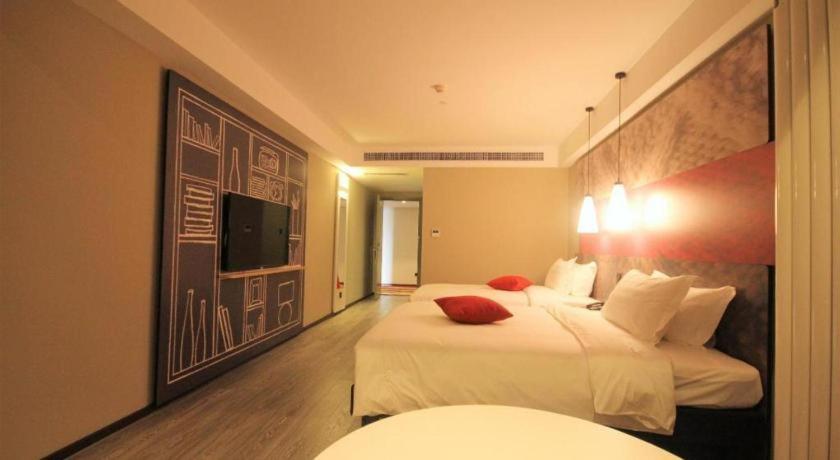 Hotel Ibis Shenyang North Station Exterior foto