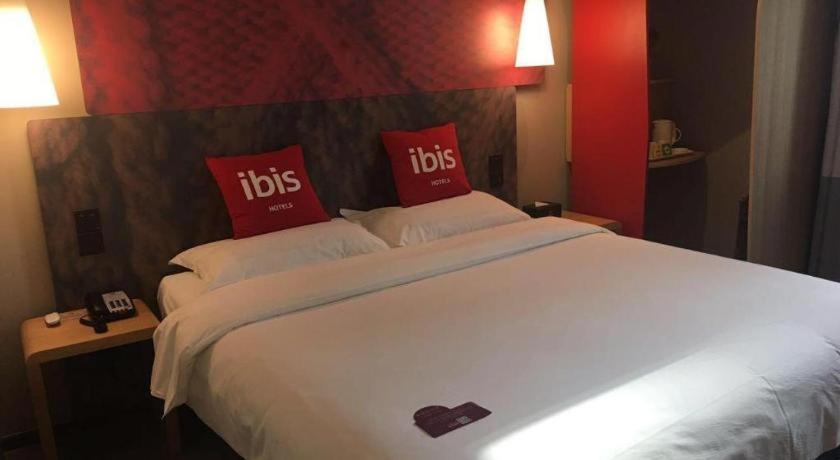 Hotel Ibis Shenyang North Station Exterior foto