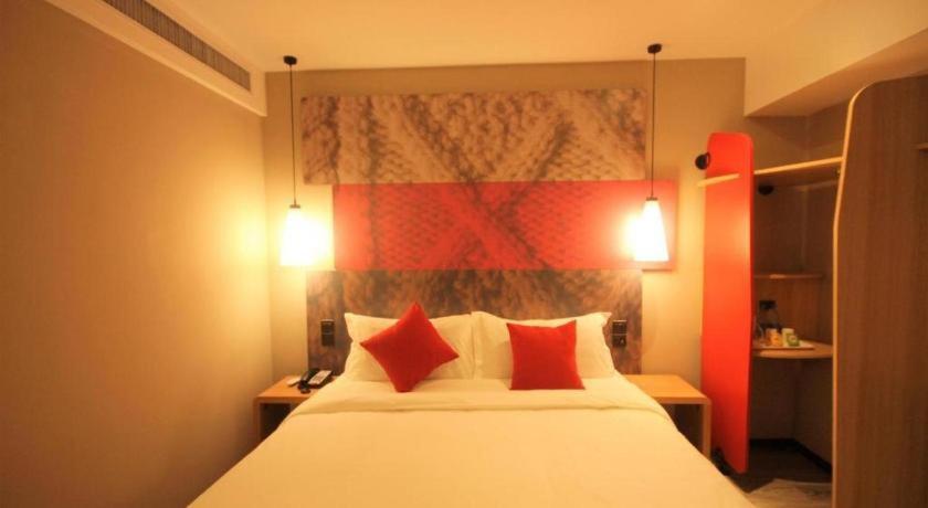 Hotel Ibis Shenyang North Station Exterior foto