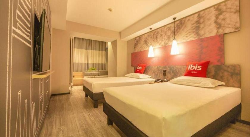 Hotel Ibis Shenyang North Station Exterior foto