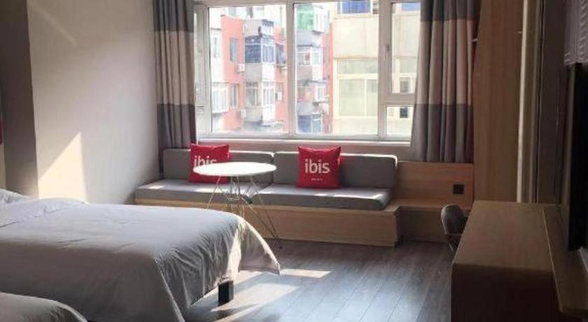 Hotel Ibis Shenyang North Station Exterior foto